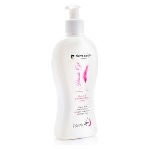  غسول بيير كاردن للمناطق الحساسة خلاصة الجلسرين والبابونج والورد, 255 مل 