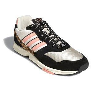 حذاء رياضي اديداس للنساء - وردي