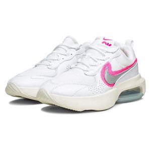 حذاء رياضي نايك للنساء - ابيض