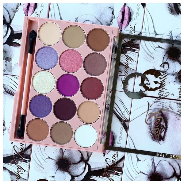  Juicy Beauty Smokey Roses Eyeshadow Palette, 516 - Multicolor 