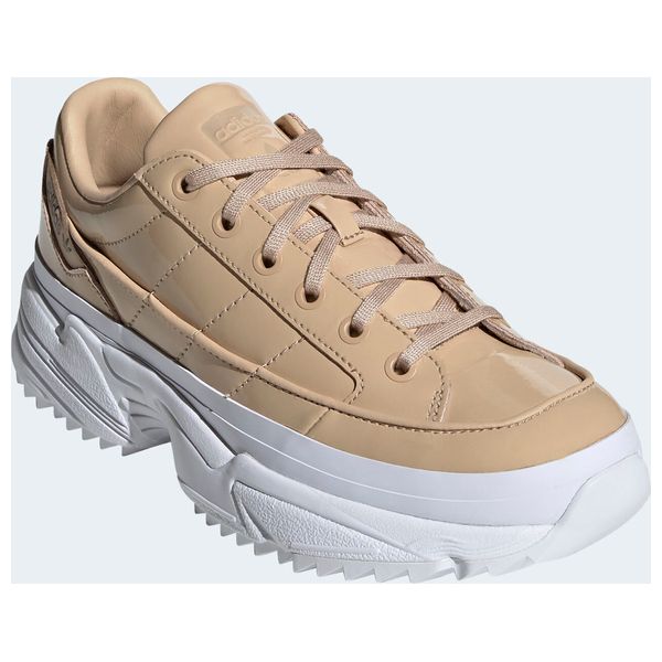  حذاء رياضي اديداس للنساء - بيجي 